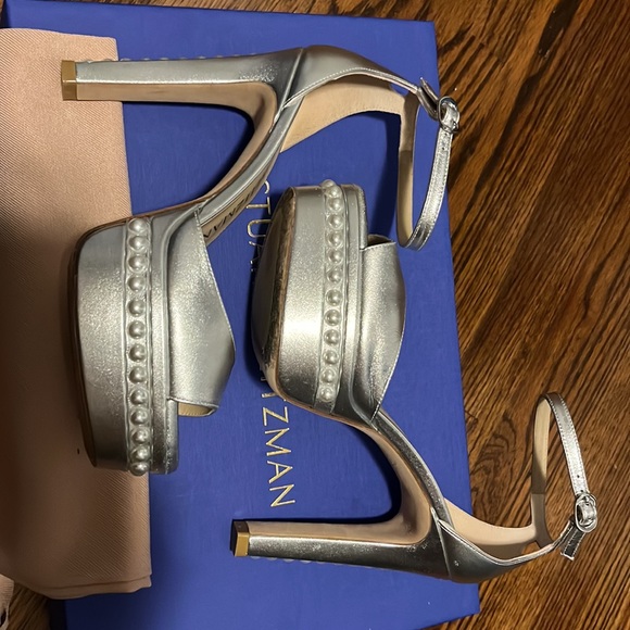 Stuart Weitzman Pearl Silver Platform Shoes - Picture 2 of 4